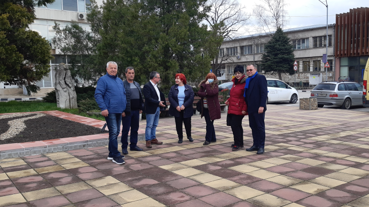 Кандидатът за народен представител на ГЕРБ-СДС Желез Железов посети община